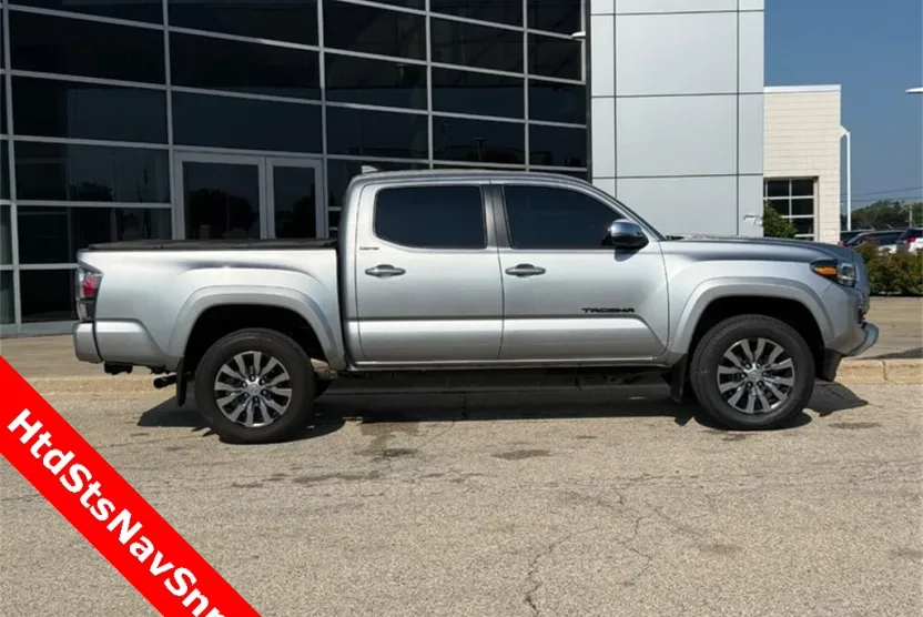 2023 Toyota Tacoma Limited photo 1