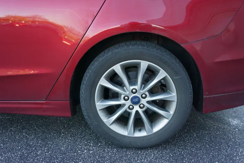 2017 Ford Fusion SE photo 1