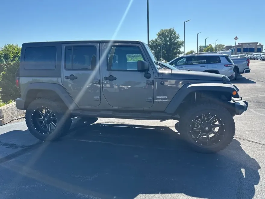 2018 Jeep Wrangler Unlimited Sport S photo 1