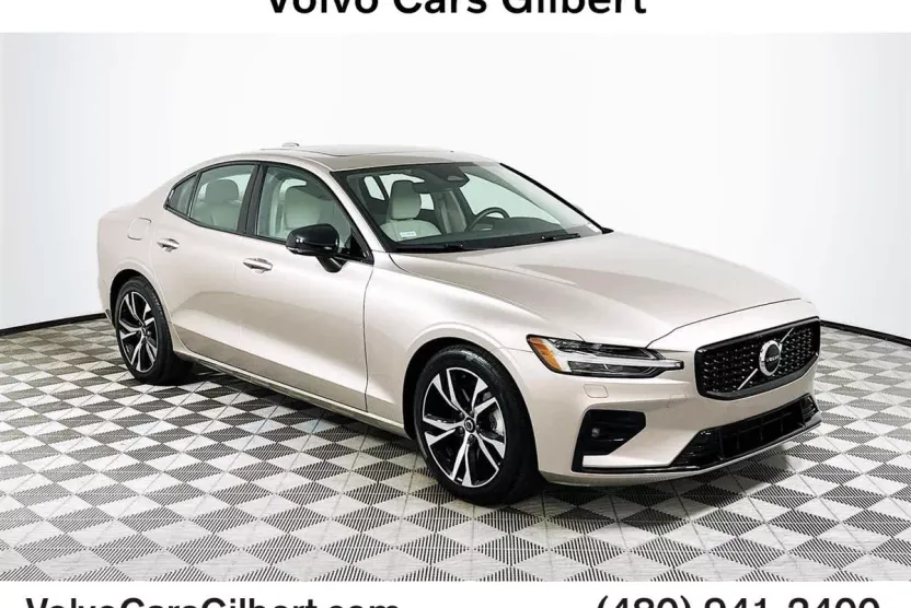 2025 Volvo S60 B5 Core photo 1