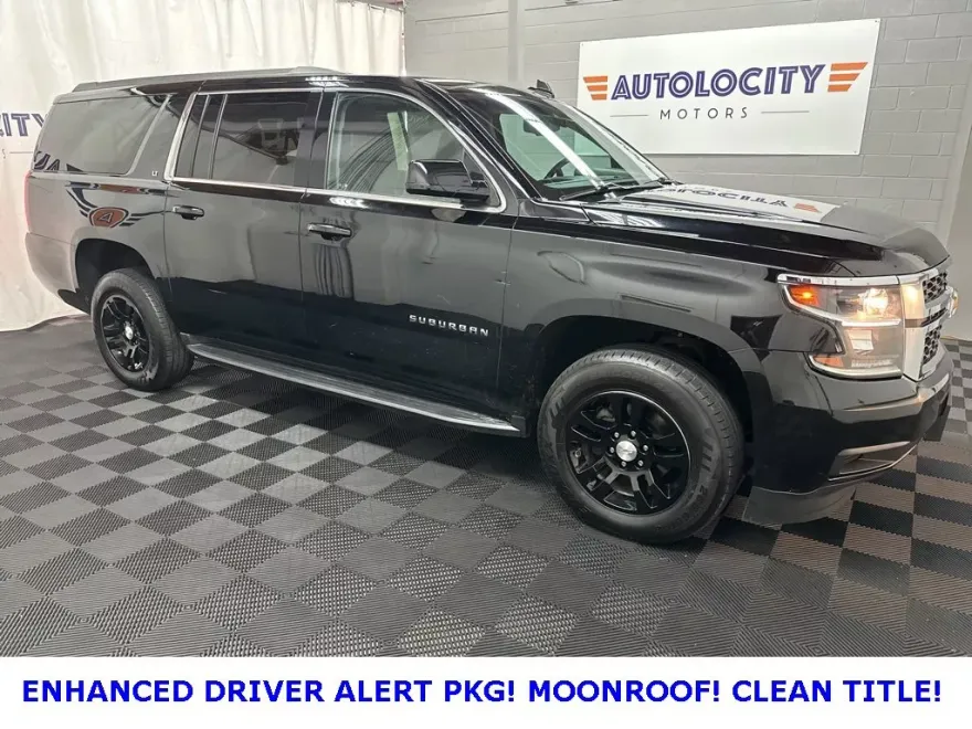 2019 Chevrolet Suburban LT photo 1