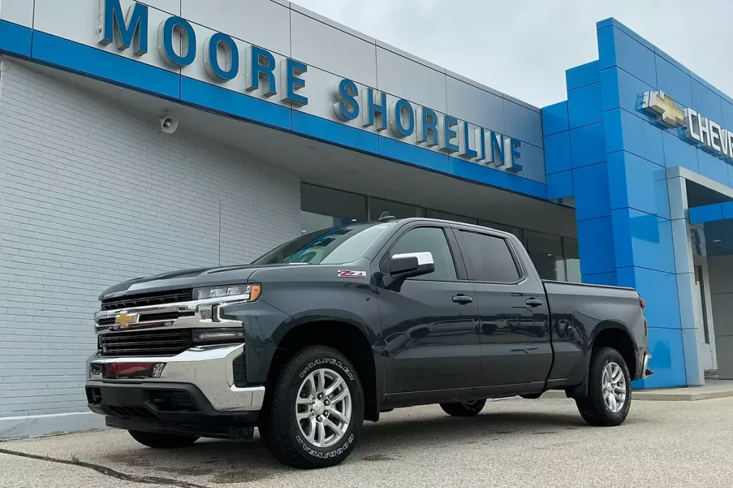 2021 Chevrolet Silverado 1500 LT photo 1