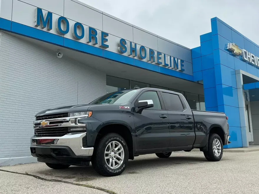 2021 Chevrolet Silverado 1500 LT photo 1