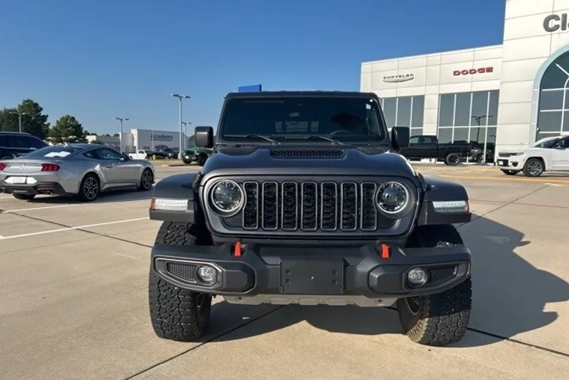 2024 Jeep Gladiator Mojave photo 1