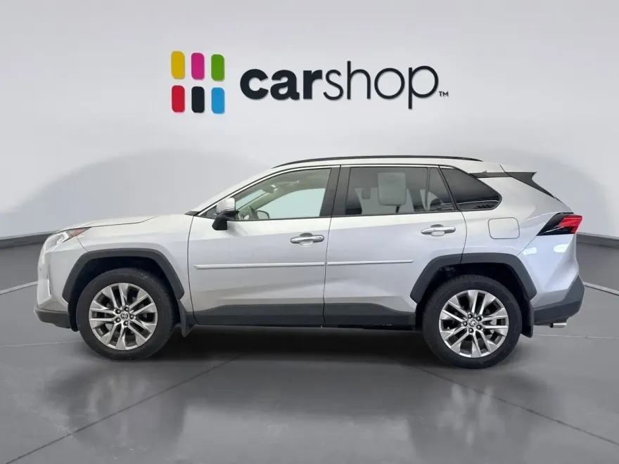 2021 Toyota RAV4 Limited photo 1