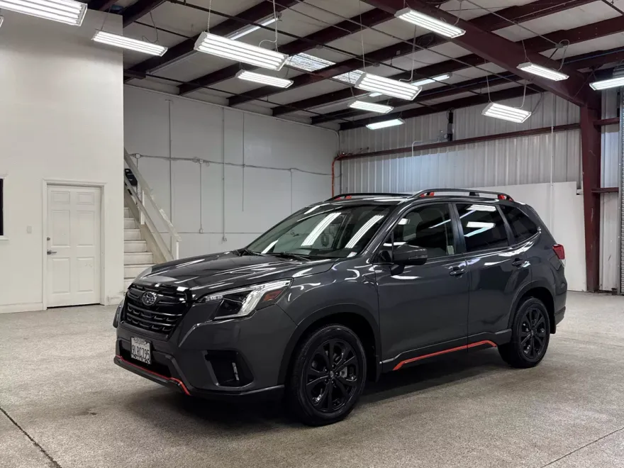 2024 Subaru Forester Sport photo 1
