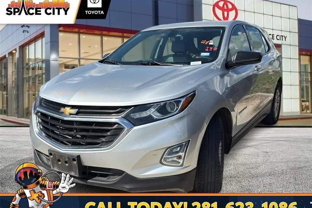 2018 Chevrolet Equinox LS photo 1