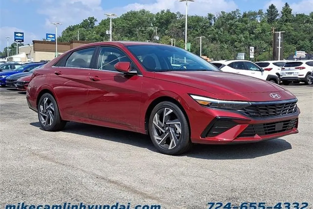 2025 Hyundai Elantra SEL Convenience photo 1