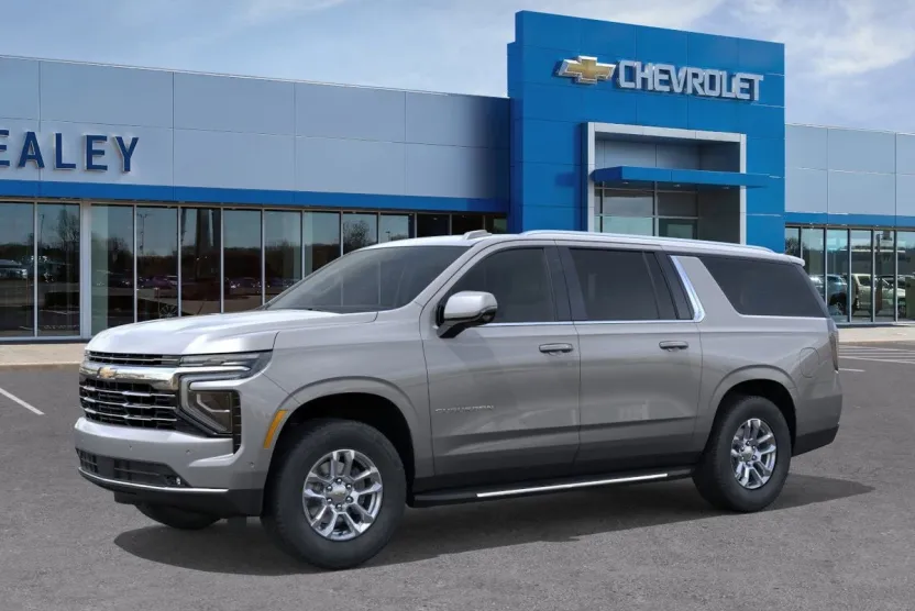 2026 Chevrolet Suburban LT photo 1