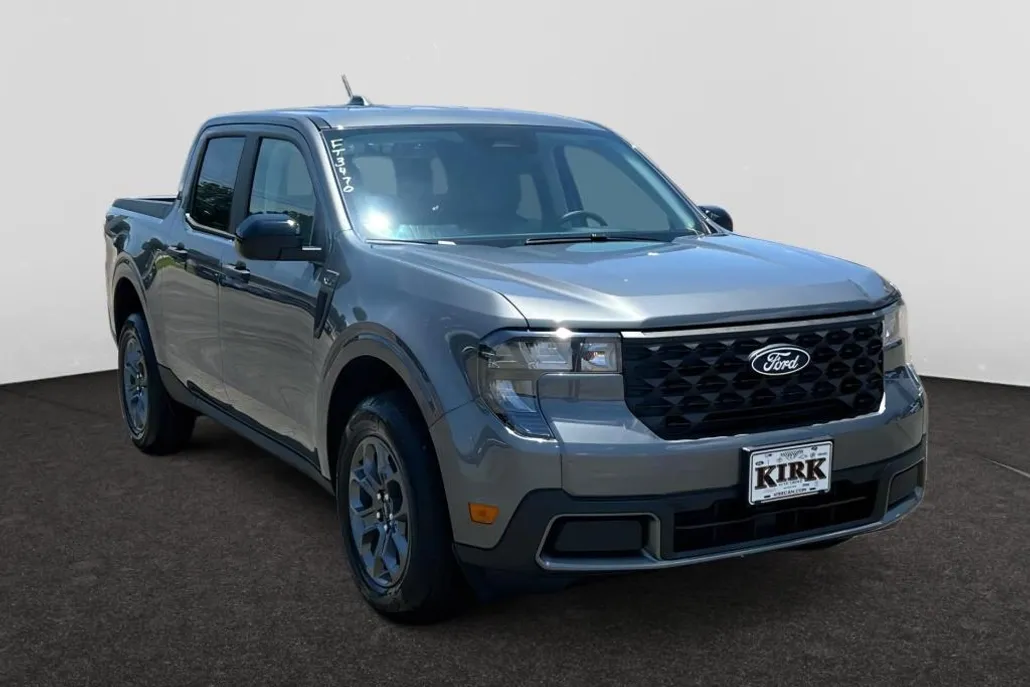 2025 Ford Maverick XLT photo 1