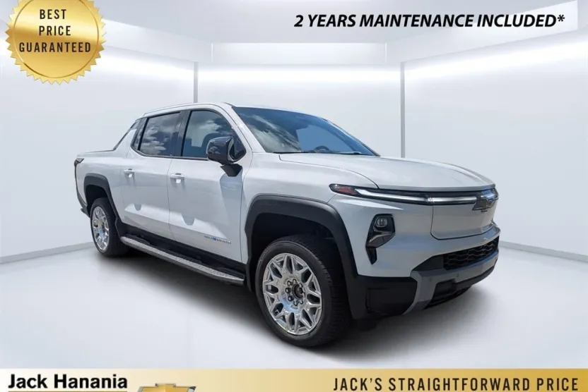 2025 Chevrolet Silverado EV LT photo 1