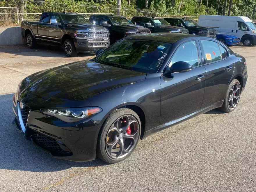 2024 Alfa Romeo Giulia Ti photo 1