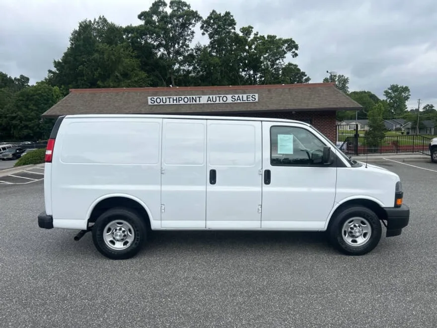 2018 Chevrolet Express 2500 Cargo Van photo 1