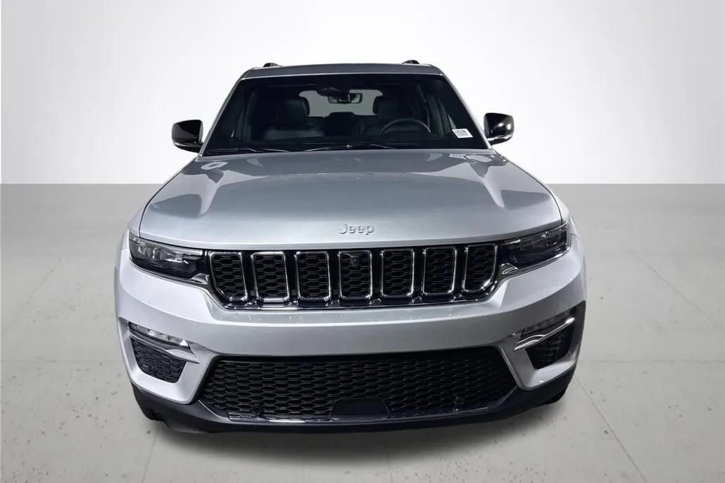 2025 Jeep Grand Cherokee Limited photo 1