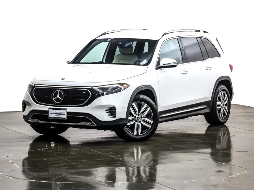2023 Mercedes Benz EQB 300 4MATIC photo 1