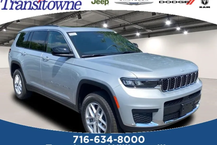 2025 Jeep Grand Cherokee Laredo X photo 1