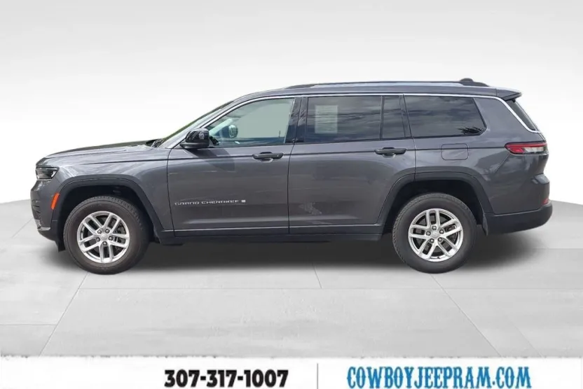2023 Jeep Grand Cherokee Laredo photo 1