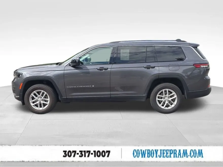 2023 Jeep Grand Cherokee Laredo photo 1