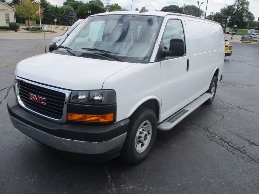 2024 Gmc Savana 2500 Cargo photo 1