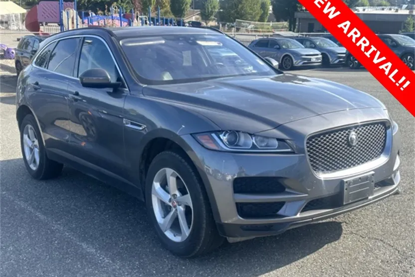 2019 Jaguar F-PACE Premium photo 1