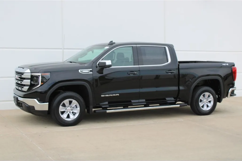 2025 Gmc Sierra 1500 SLE photo 1