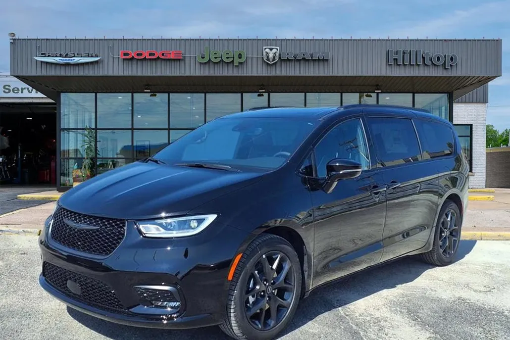2026 Chrysler Pacifica Limited photo 1