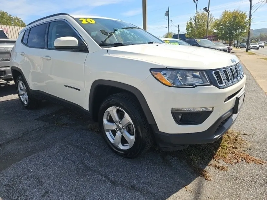 2020 Jeep Compass Latitude photo 1