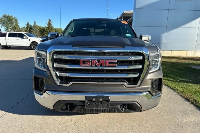 2019 Gmc Sierra 1500 SLE photo 1