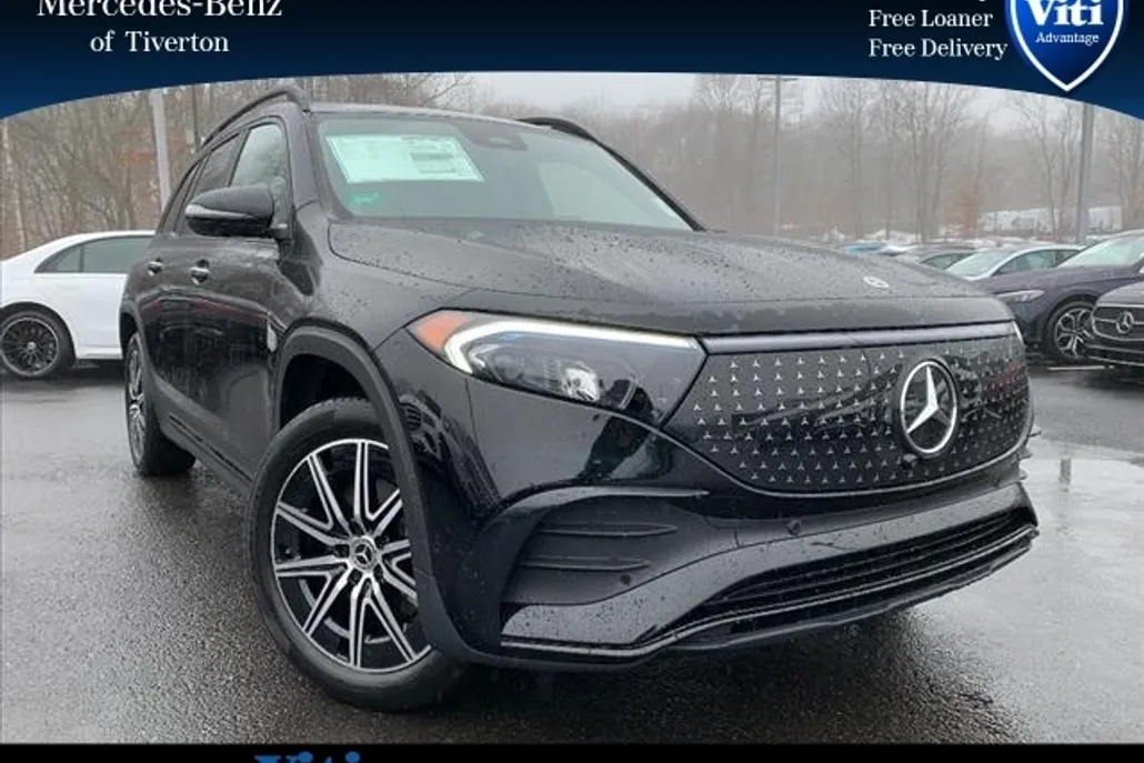 2025 Mercedes Benz EQB 350 4MATIC photo 1