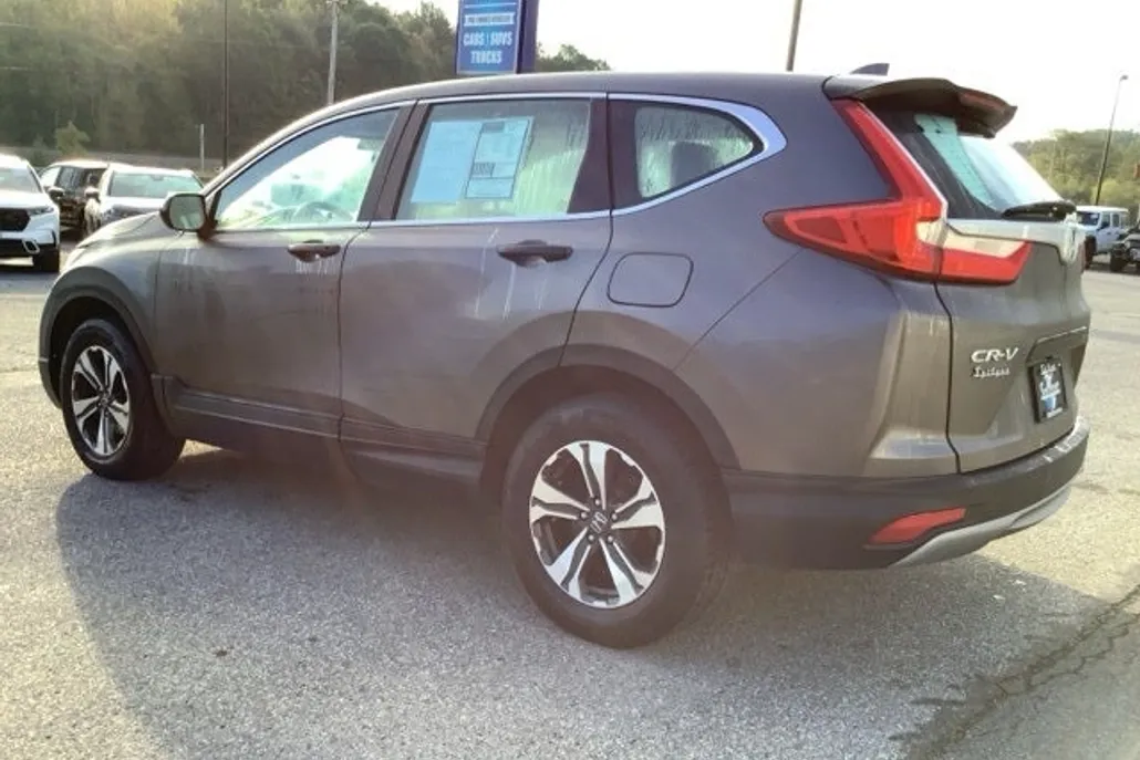 2017 Honda CR-V LX photo 1