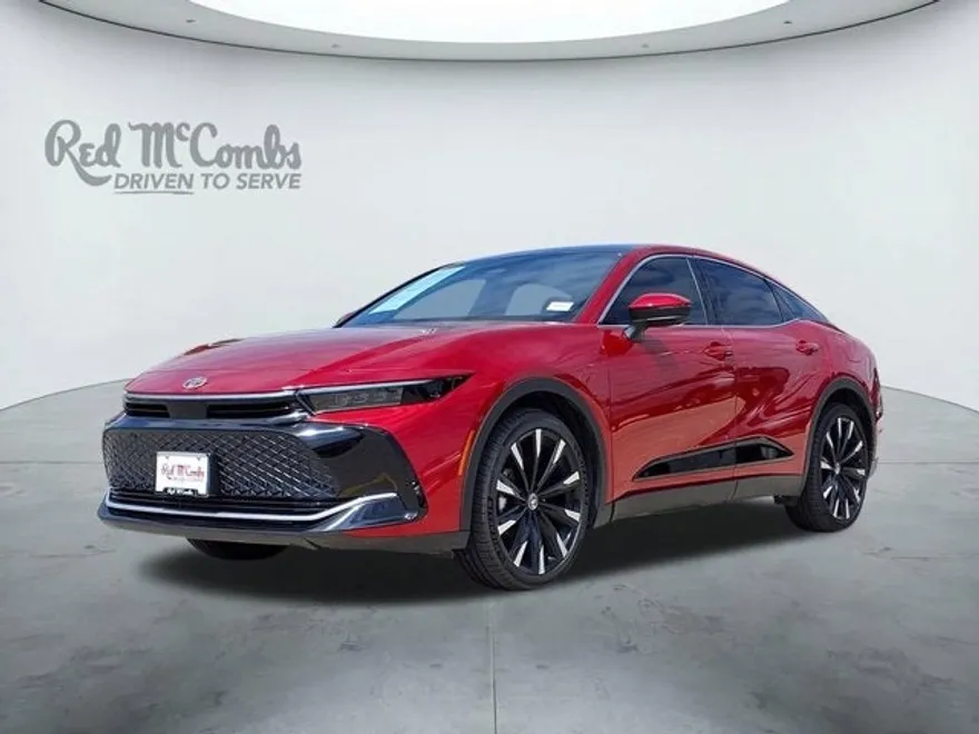 2023 Toyota Crown Platinum photo 1