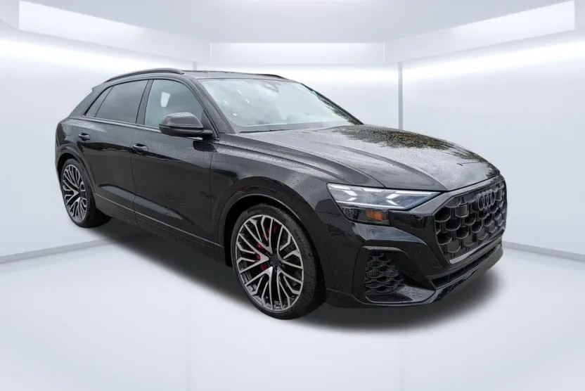 2026 Audi SQ8 Prestige photo 1