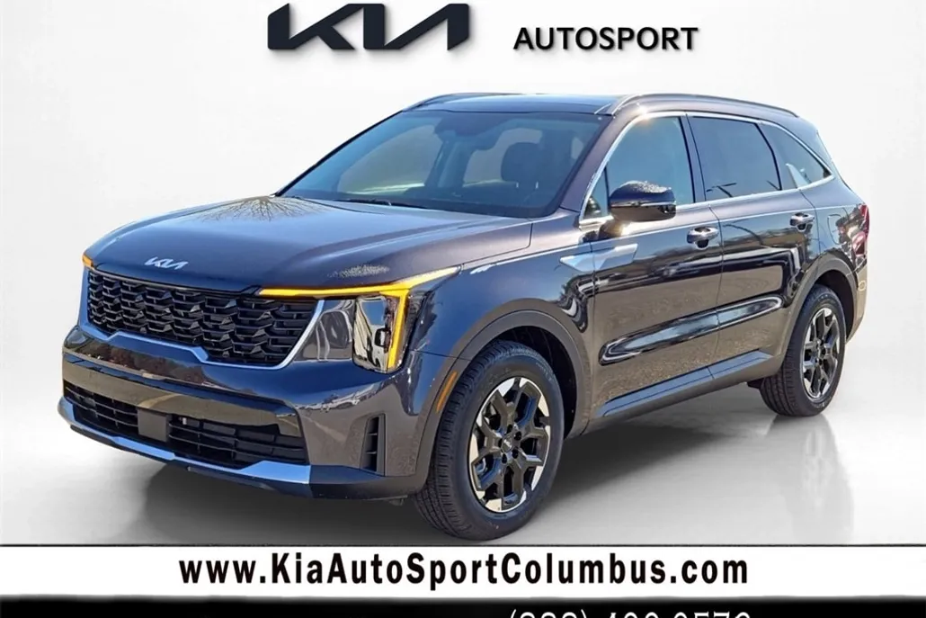 2025 Kia Sorento S photo 1