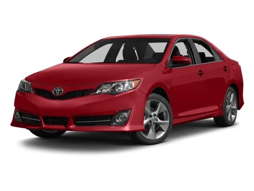 2014 Toyota Camry SE photo 1