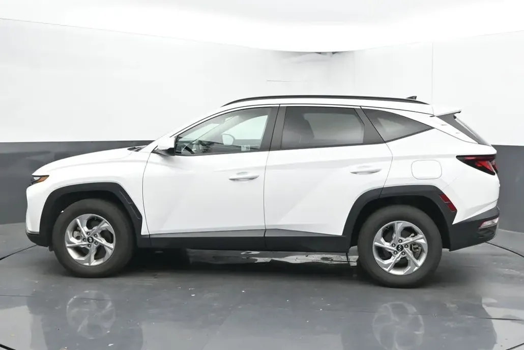 2024 Hyundai Tucson SEL photo 1