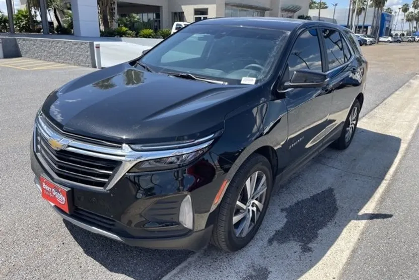 2024 Chevrolet Equinox LT photo 1