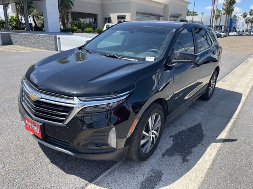 2024 Chevrolet Equinox LT photo 1