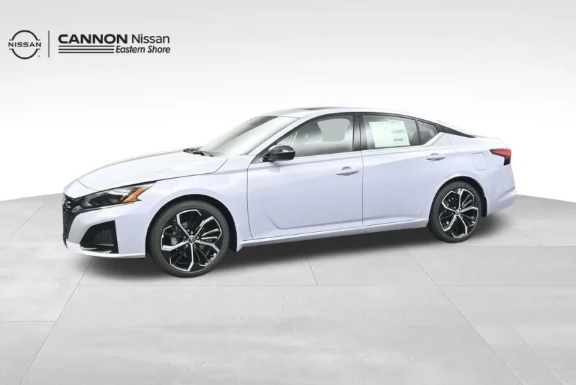 2025 Nissan Altima 2.5 SR photo 1