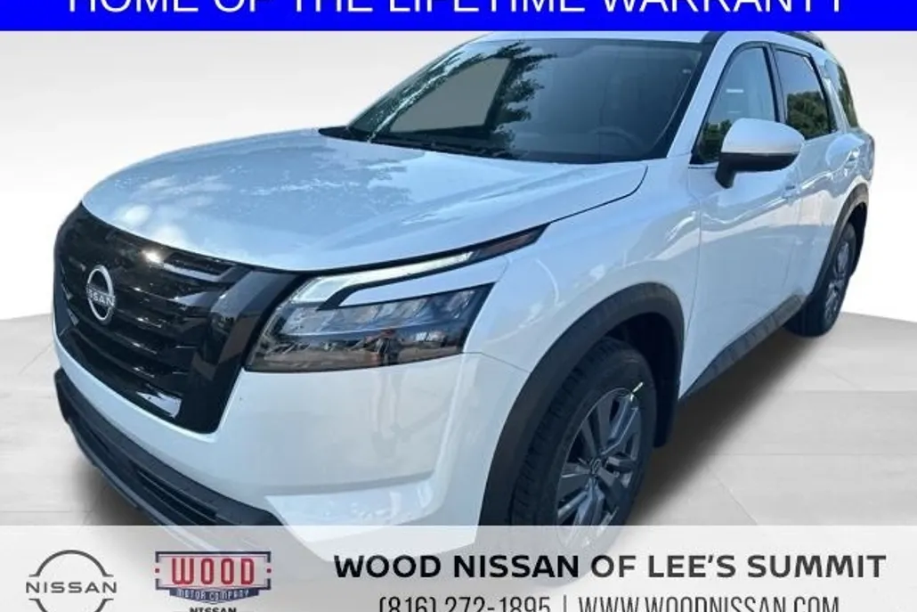 2025 Nissan Pathfinder SV photo 1