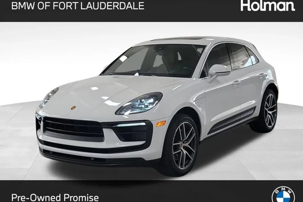 2022 Porsche Macan S photo 1