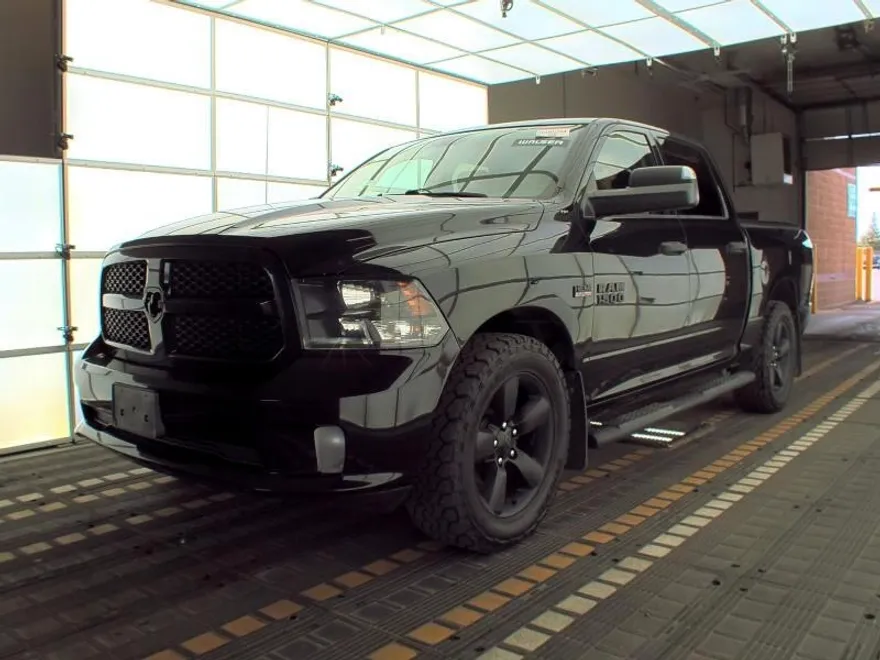 2018 Ram 1500 ST photo 1