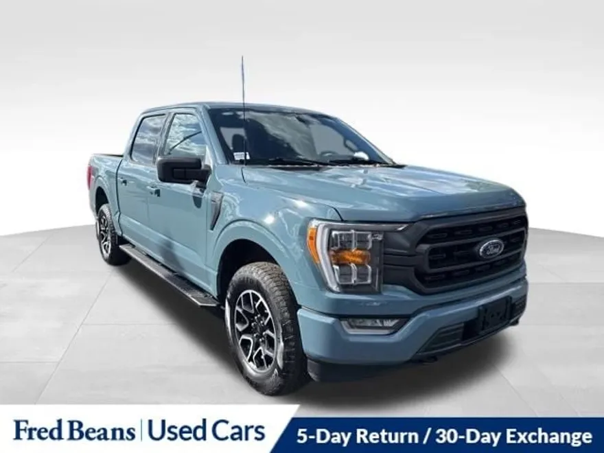 2023 Ford F-150 XLT photo 1