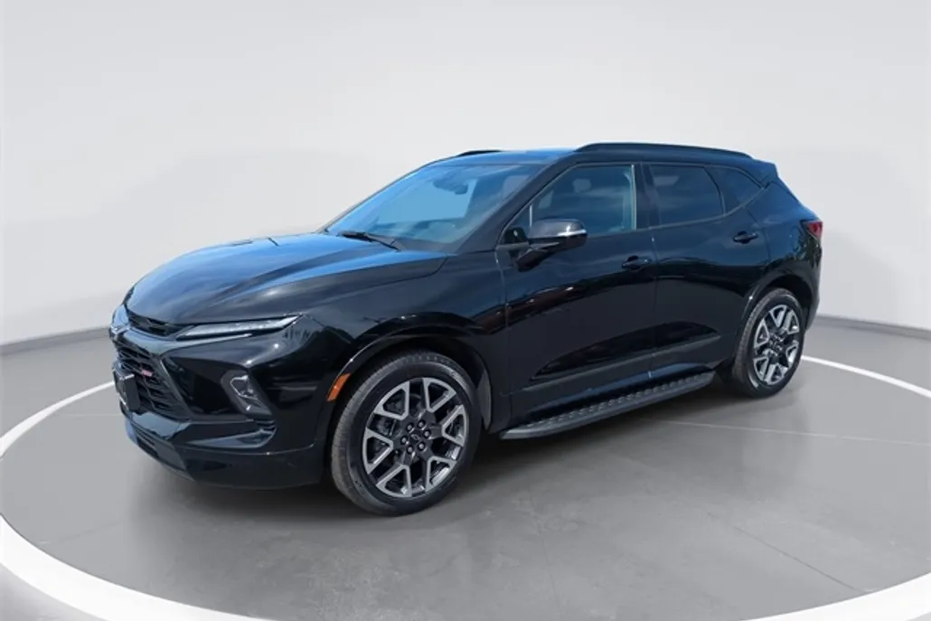 2025 Chevrolet Blazer RS photo 1