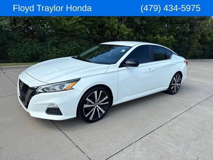 2020 Nissan Altima 2.5 SR photo 1