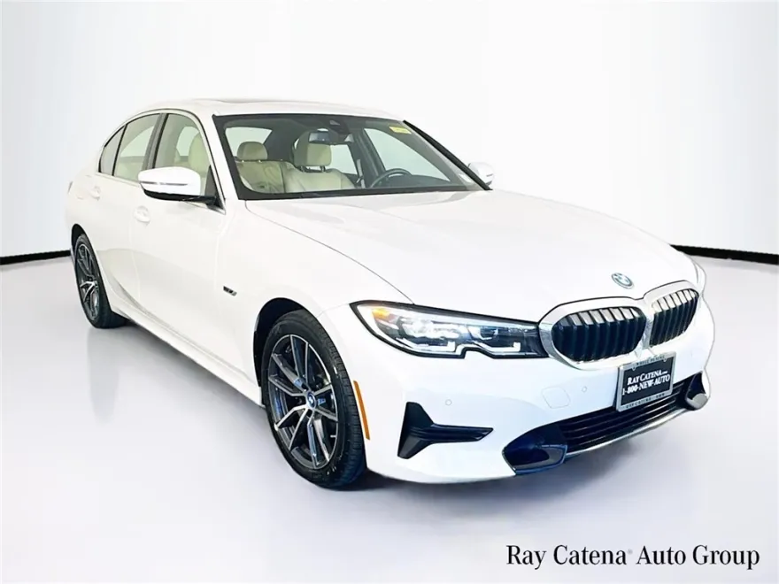 2022 Bmw 330e 3-Series photo 1