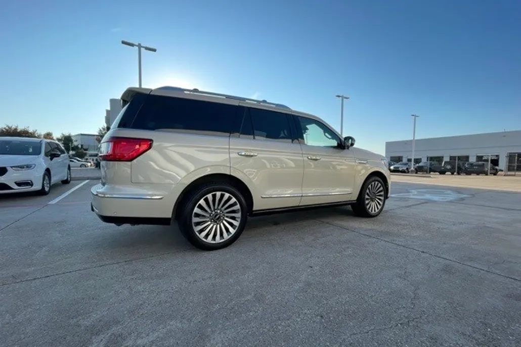 2018 Lincoln Navigator Reserve photo 1