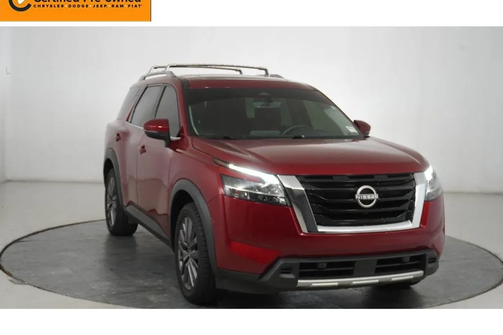 2023 Nissan Pathfinder SL photo 1