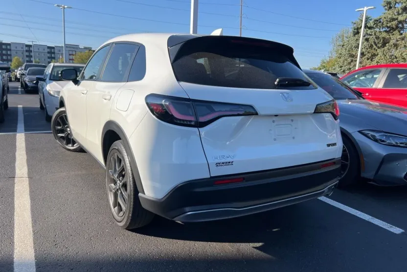 2024 Honda HR-V Sport photo 1
