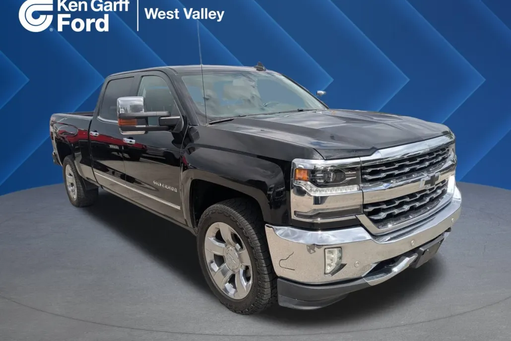 2017 Chevrolet Silverado 1500 LTZ photo 1