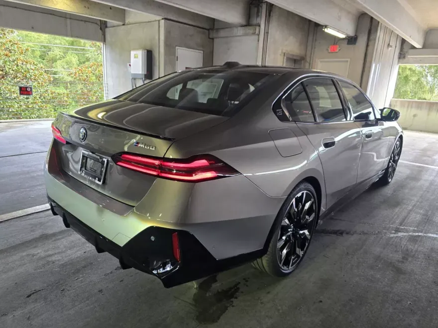 2025 Bmw i5 M60 photo 1